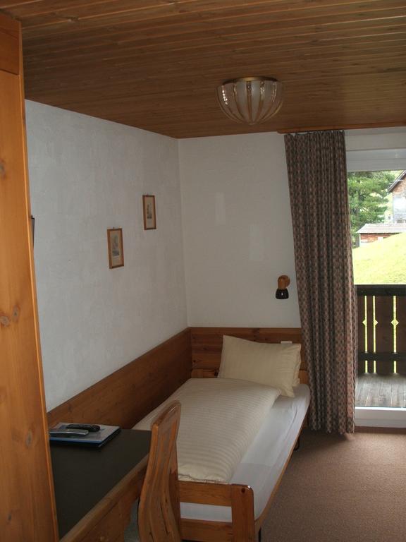 Erzhorn Otel Arosa Oda fotoğraf